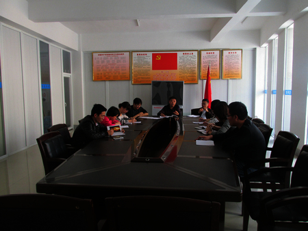 华光学院党委中心组学习习近平总书记 在兰考调研教育实践活动的讲话精神