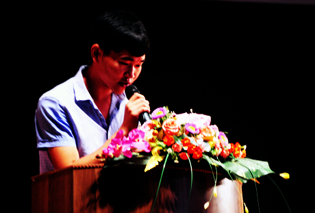 学生代表张书茂在2014届学生毕业典礼上的发言