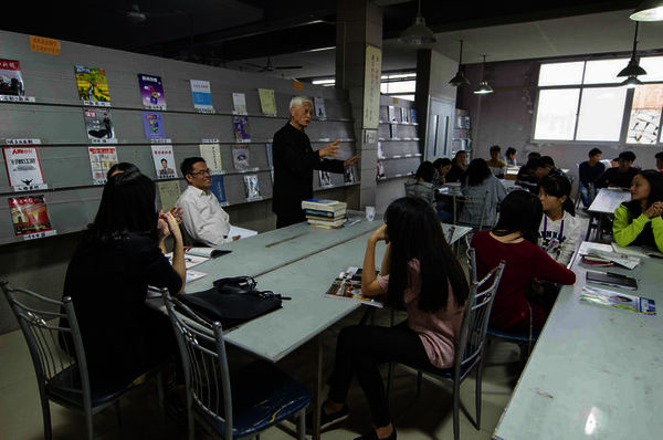 一场别开生面的读书交流会