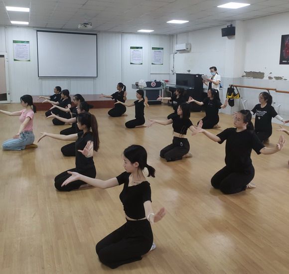 我校2018级学生顺利返校复学