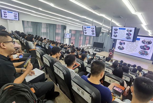 我校召开2020-2021学年全体教职工大会