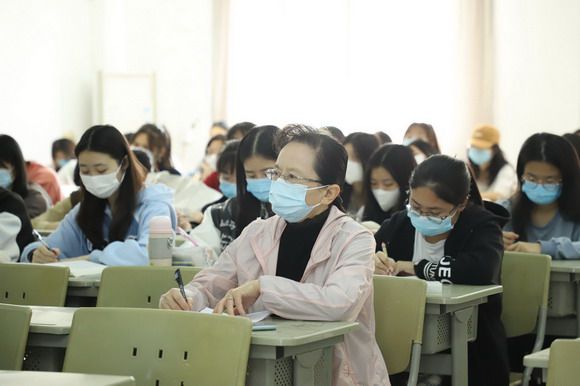 疫散花开,我校全面恢复线下教学