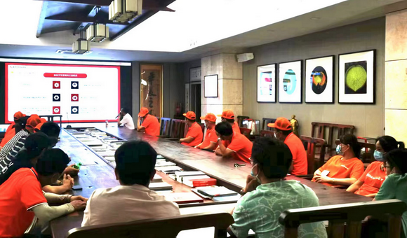 我校后勤处开展食堂人员食品安全专题培训