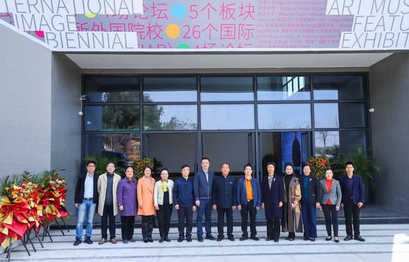 泉州市人大常委会调研组莅校调研《职业教育法》实施情况