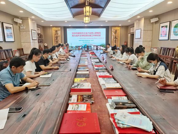 我校举行创建省级文明校园模拟实地考察活动