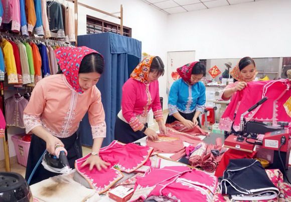 惠女服非遗项目斩获塞尔维亚国际发明金奖