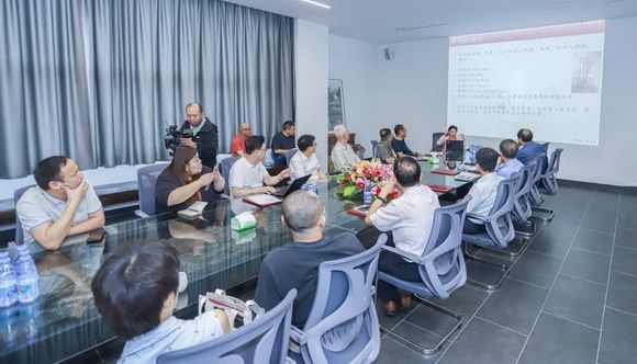 传承弘扬思想精髓,谱写文化交流崭新篇章:辜鸿铭国际学术交流会暨纪录片《辜鸿铭》研讨会成功举办