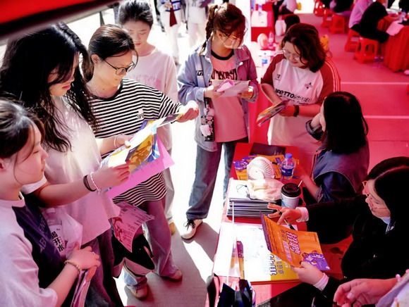 泉州华光职业学院2025年春季校园双选会摄影与电影技术学院专场成功举办！