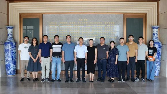 科教协同,产教融合——泉州台商投资区科技经济发展局陈阳秋局长一行莅临泉州华光职业学院指导