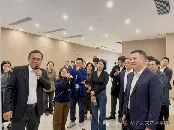 泉州华光职业学院亮相泉州市人工智能专场活动