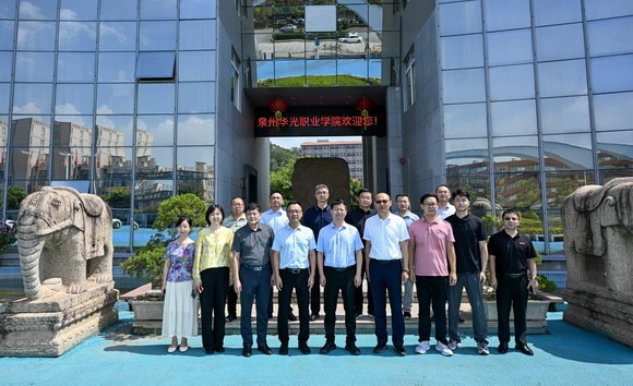 扬州市委统战部一行莅临我校考察交流