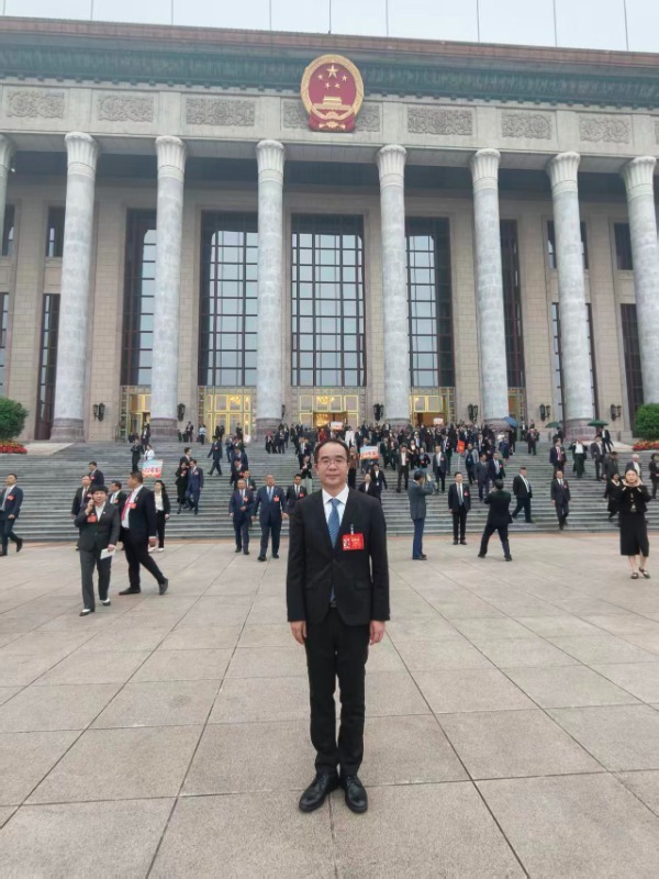 我校理事长吴华轩赴京出席中国侨联成立70周年纪念大会