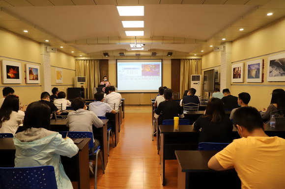 我校召开新学期开学准备工作会议