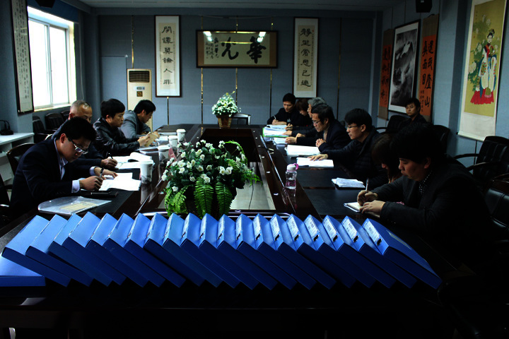 市教育局领导莅临我校考评综合安全目标管理责任制落实情况
