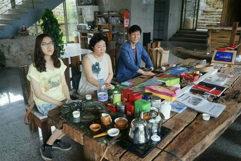韩国婚庆产业学会申敬燮会长一行莅校交流