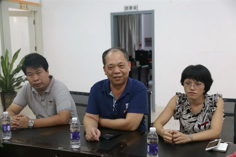 团市委领导到我校调研工作