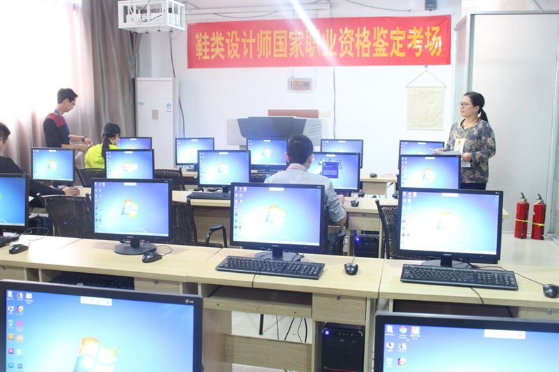  我校开展2016年第二期高技能人才考核鉴定