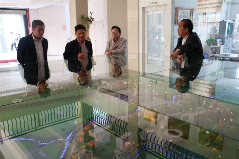 泉州台商投资区管委会主任刘志平一行来校调研