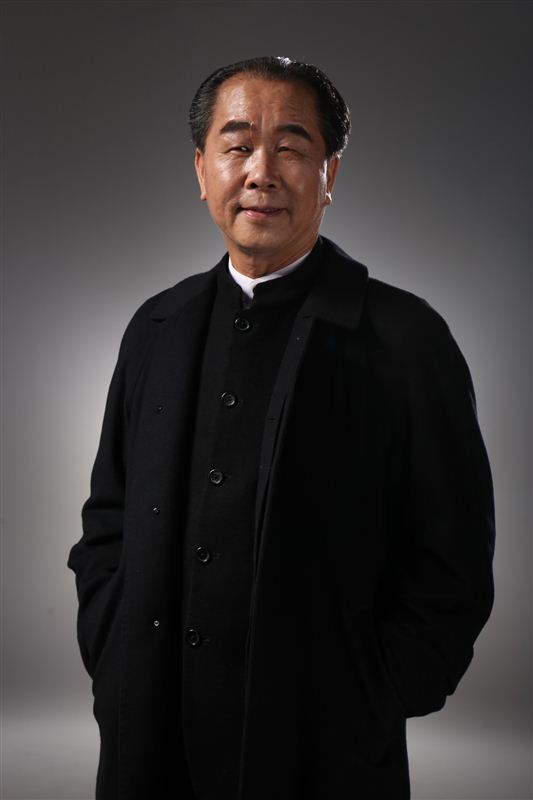 我给学生当模特——我校开展人像摄影技术服务活动