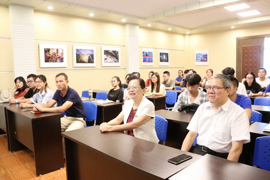 我校举行2018年思政课实践教学活动暨青马工程社会实践活动出征仪式