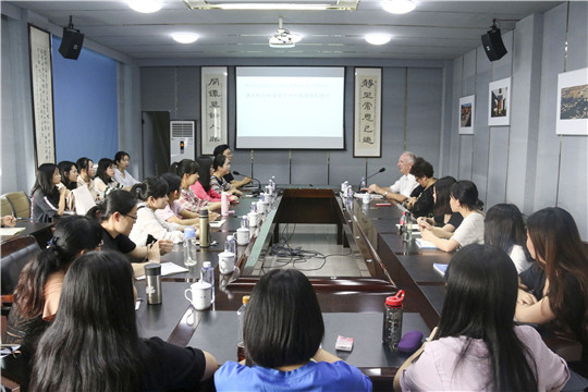 澳大利亚悉尼市圣保罗文法学校语言教师杰弗里·安德森一行来我校开展教学交流活动